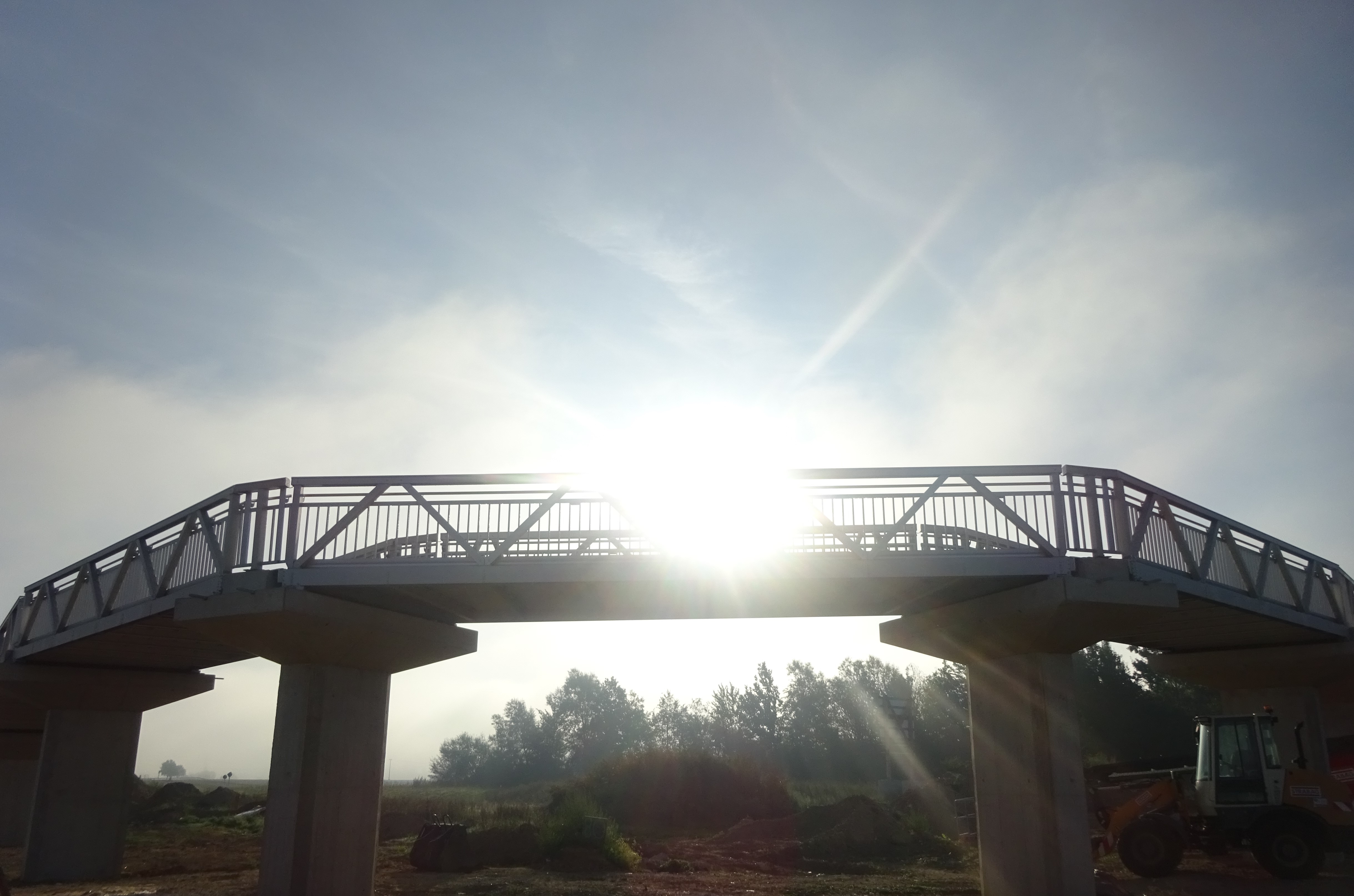 Radwegbrücke Hafen Bahnhaltepunkt Straubing-Sand Bild 1