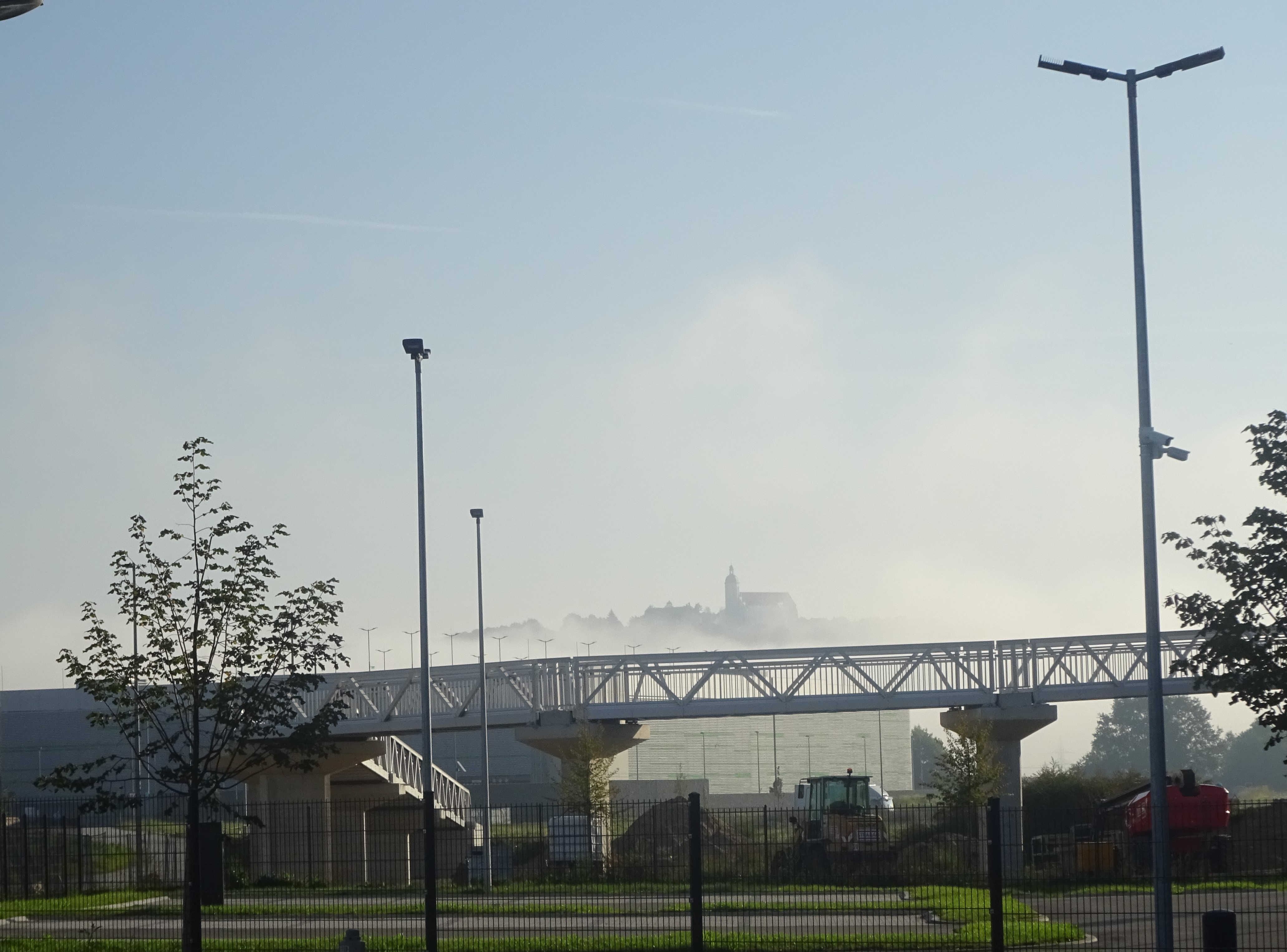 Radwegbrücke Hafen Bahnhaltepunkt Straubing-Sand Bild 0